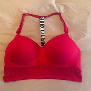 Seamless Lightly Padded Sports Cropped